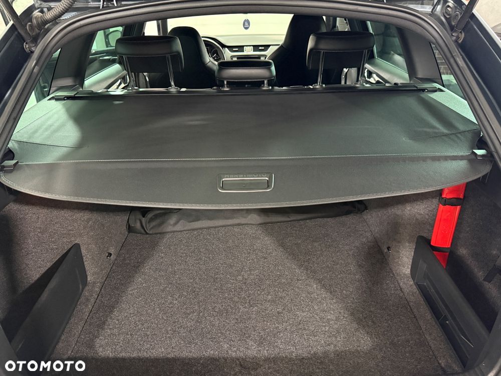 Skoda Octavia 2.0 TDI DSG RS - 14