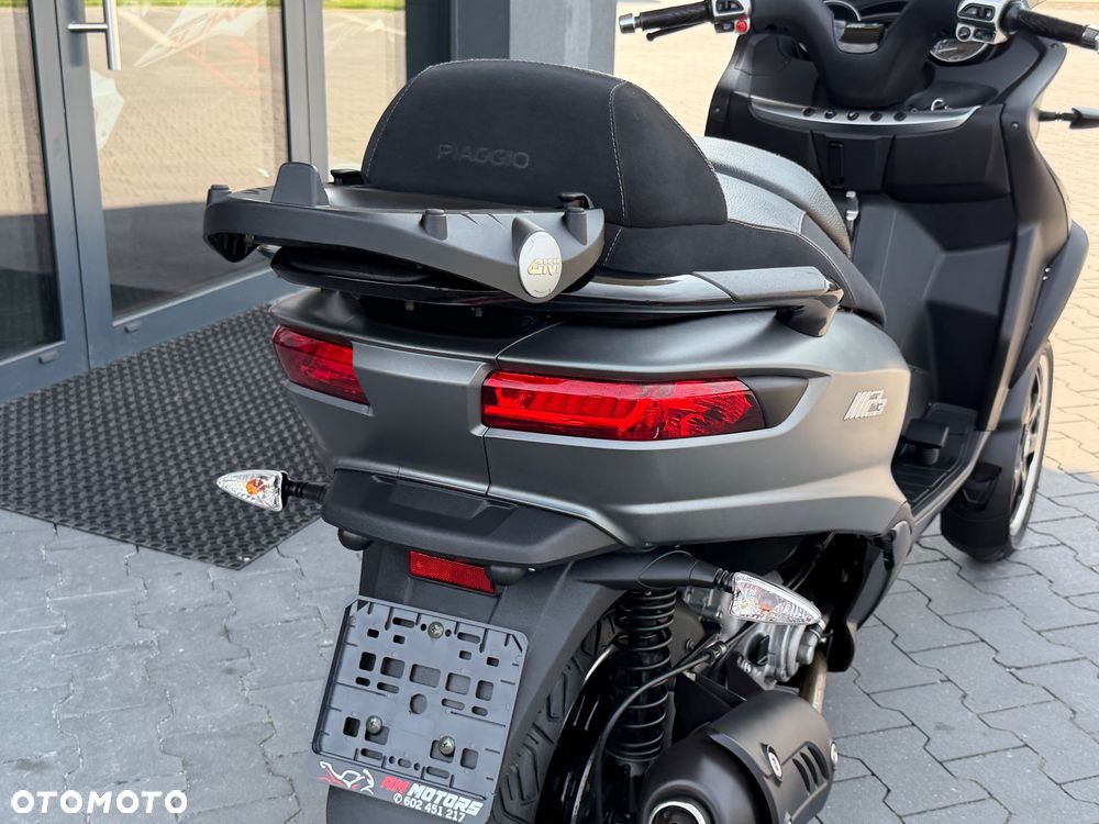 Piaggio MP-3 - 5