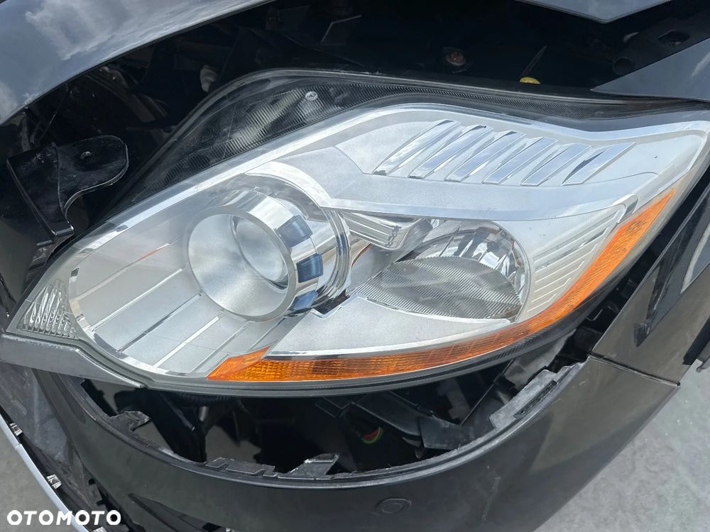 Ford Kuga - 11