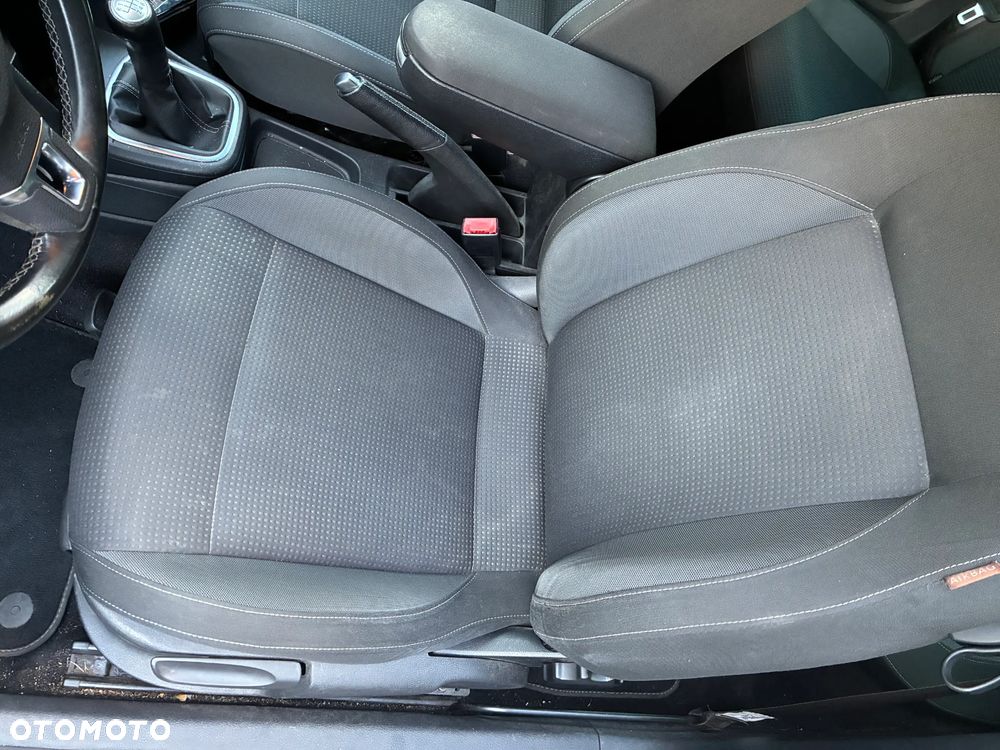 Volkswagen Polo 1.2 TSI MATCH - 12