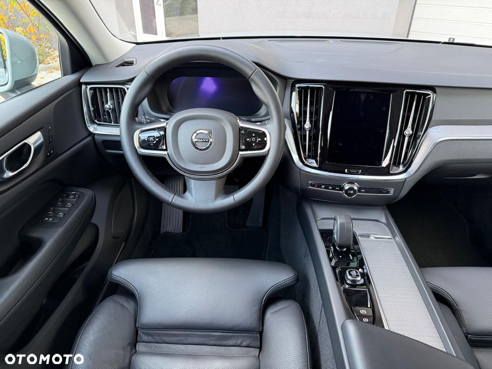 Volvo V60 Cross Country 2023 photo 5
