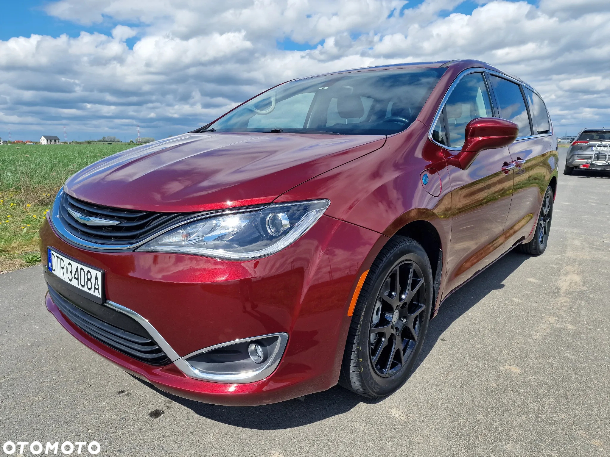 Chrysler Pacifica - 11
