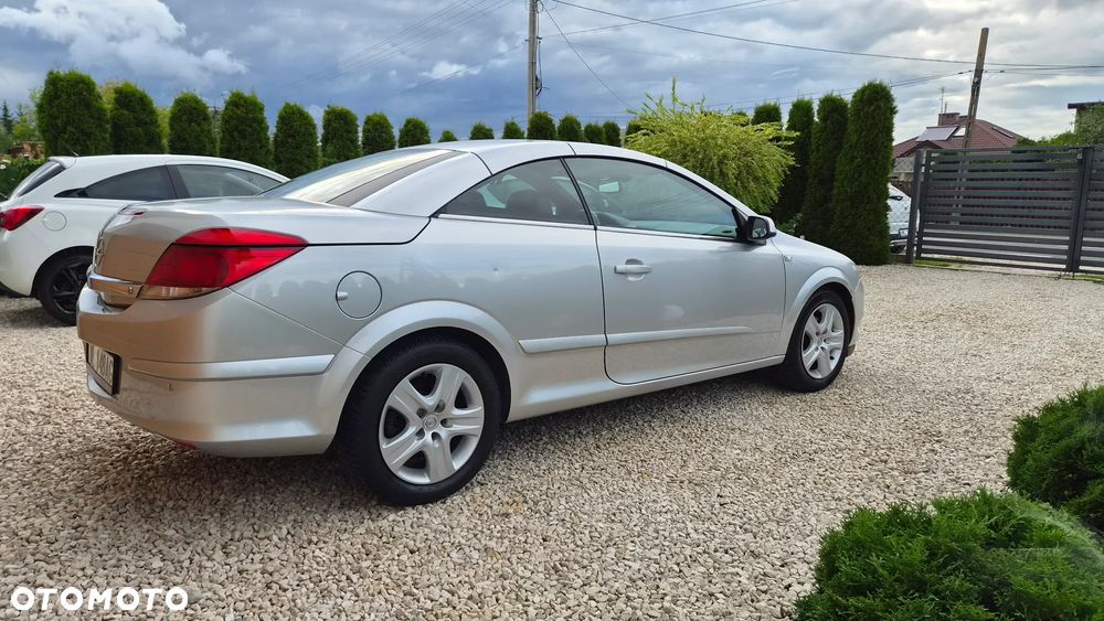 Opel Astra 1.8 Edition - 17