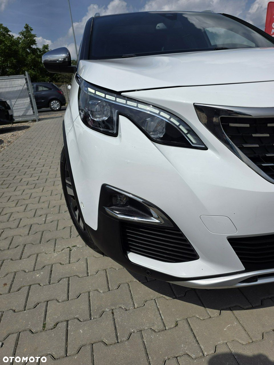Peugeot 5008 BlueHDI 180 EAT6 GT - 10