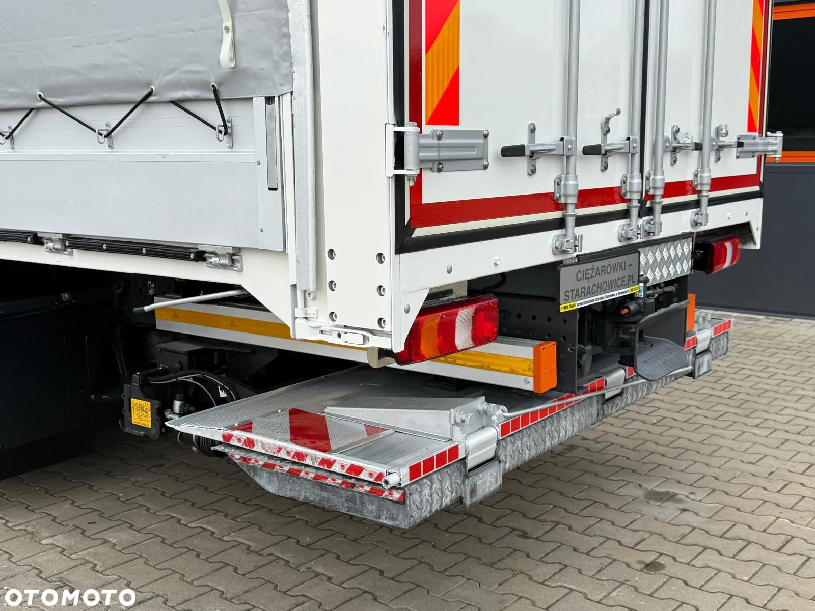 Mercedes-Benz Actros 2542 / E6 / burto-firanka 8,5 m + winda / 21Epal / z Niemiec / sypialka plandeka firana skrzynia - 21