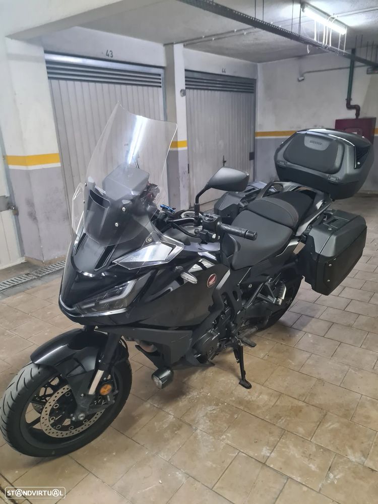 Honda NT - 9