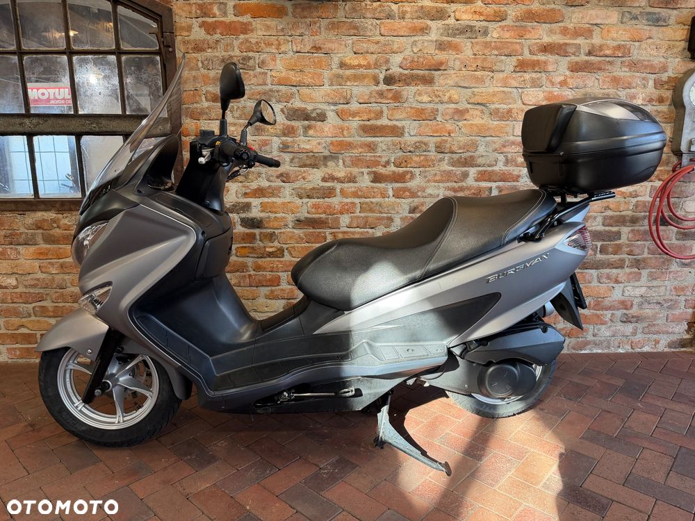 Suzuki Burgman - 4