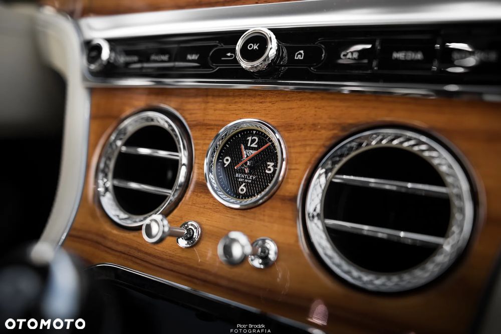 Bentley Continental GT - 20