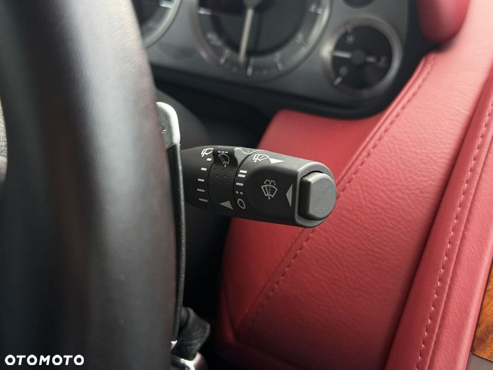 Aston Martin DB9 Touchtronic - 17