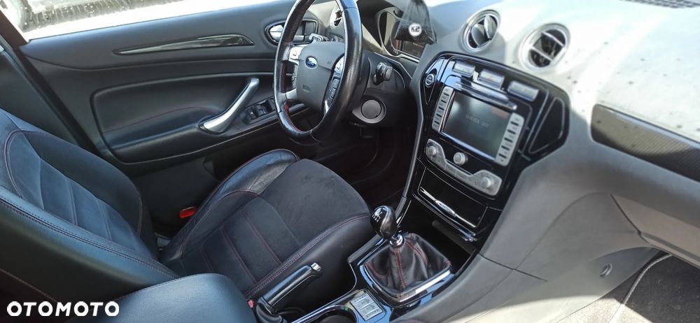 Ford Mondeo 2.5 Titanium S - 13