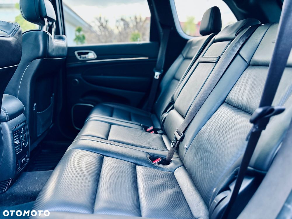 Jeep Grand Cherokee 3.0 CRD Overland Summit - 29