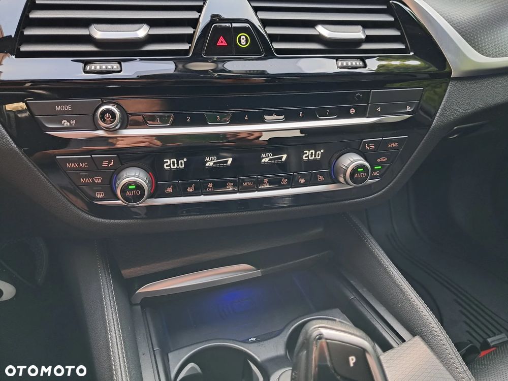 BMW Seria 5 530i xDrive M Sport sport - 29