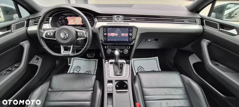 Volkswagen Passat - 22