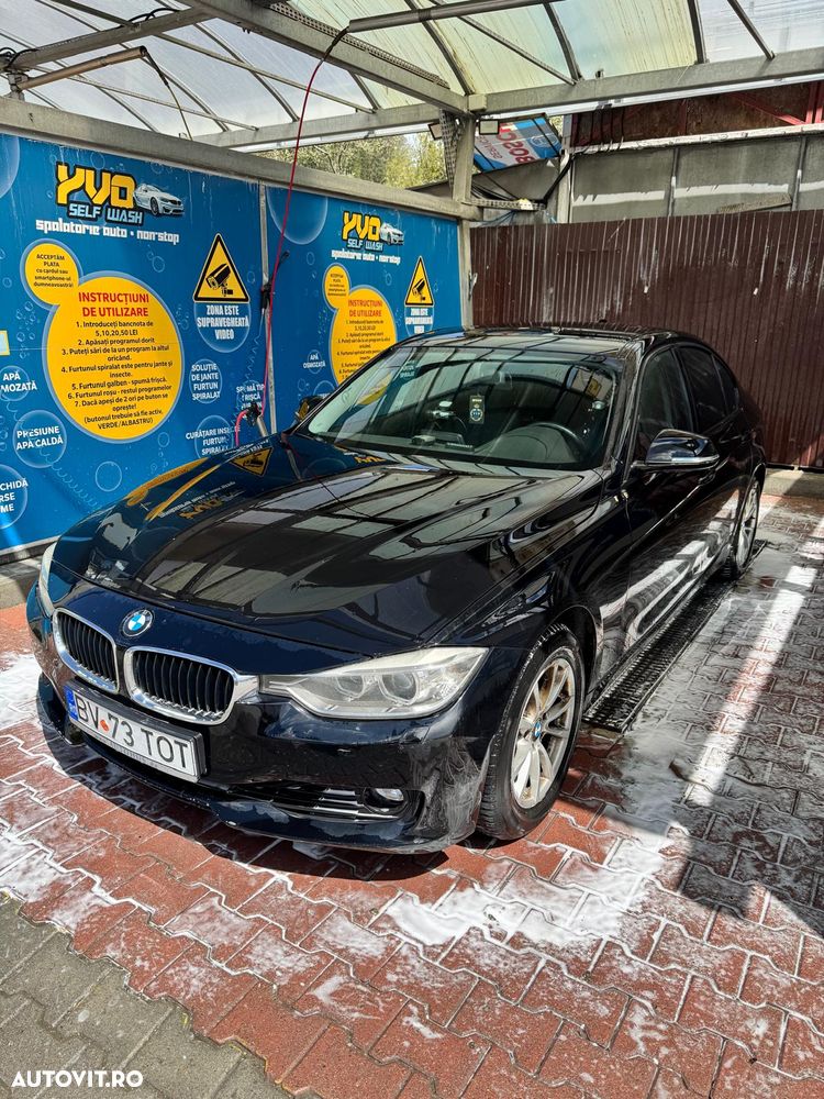 BMW Seria 3 320i Aut. - 10
