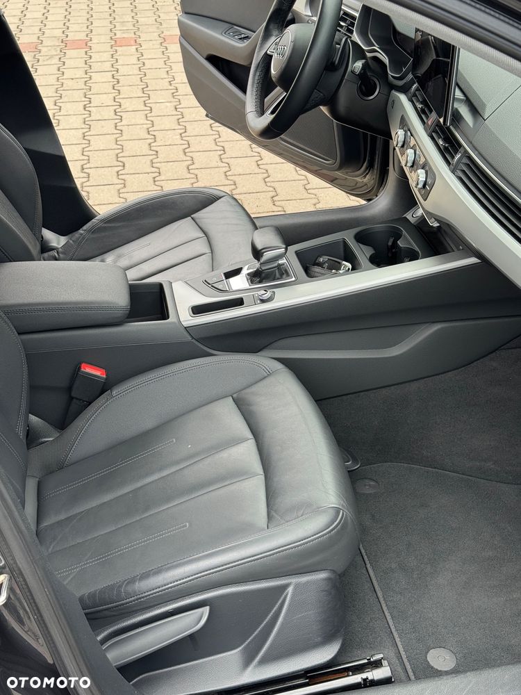 Audi A4 Avant 30 TDI mHEV S tronic - 24