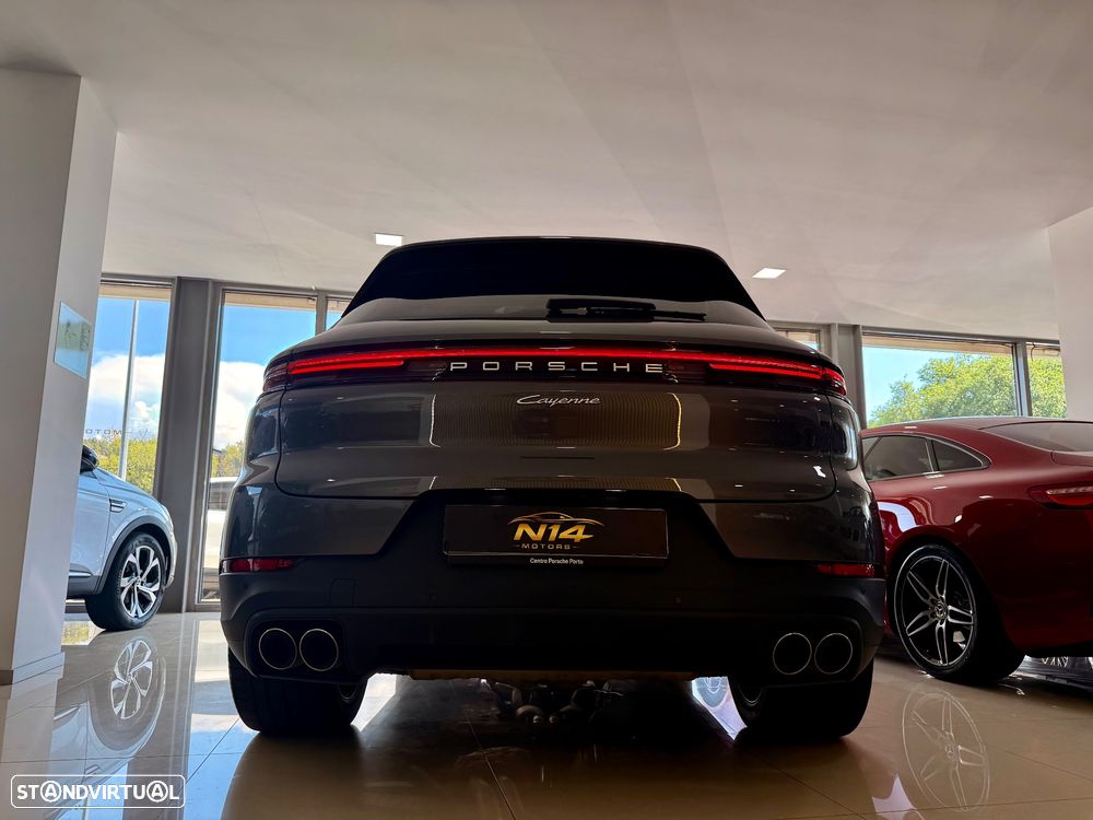 Porsche Cayenne - 23