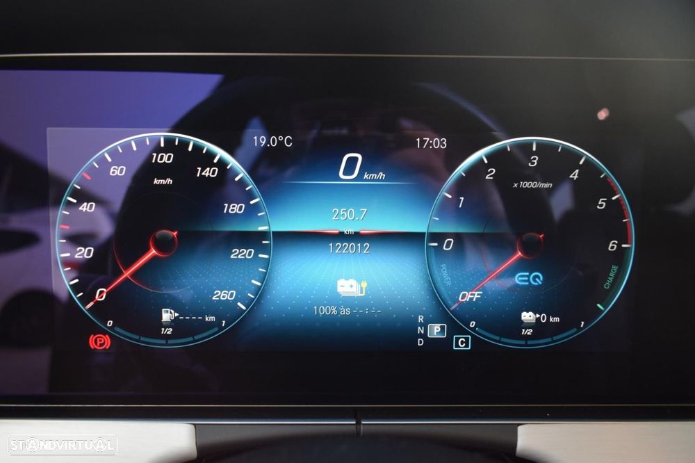 Mercedes-Benz E 300 de Avantgarde - 32