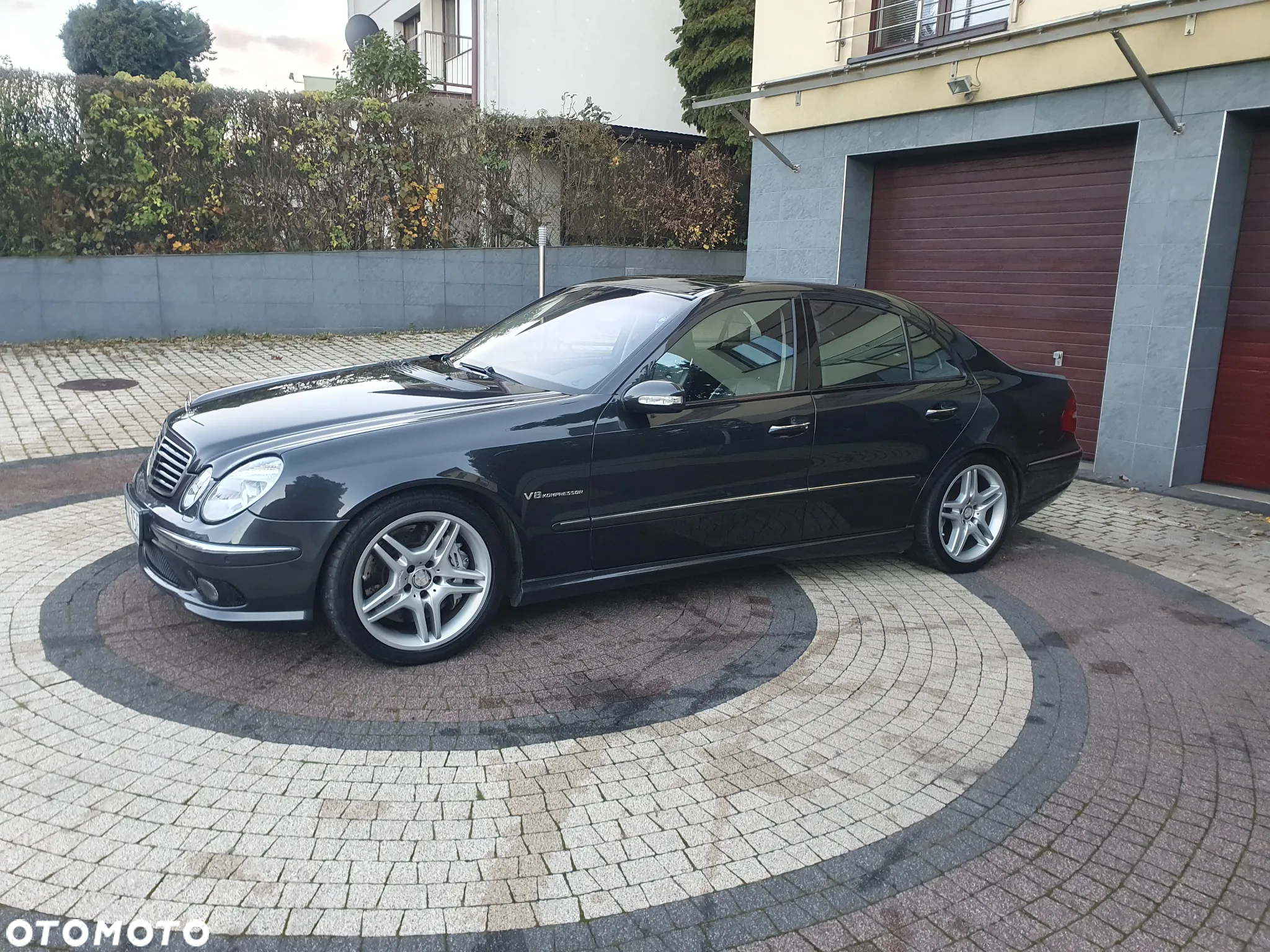 Mercedes-Benz Klasa E 55 AMG - 3