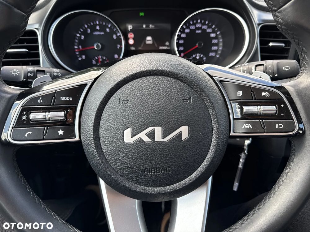 Kia Ceed 1.5 T-GDI M DCT - 22