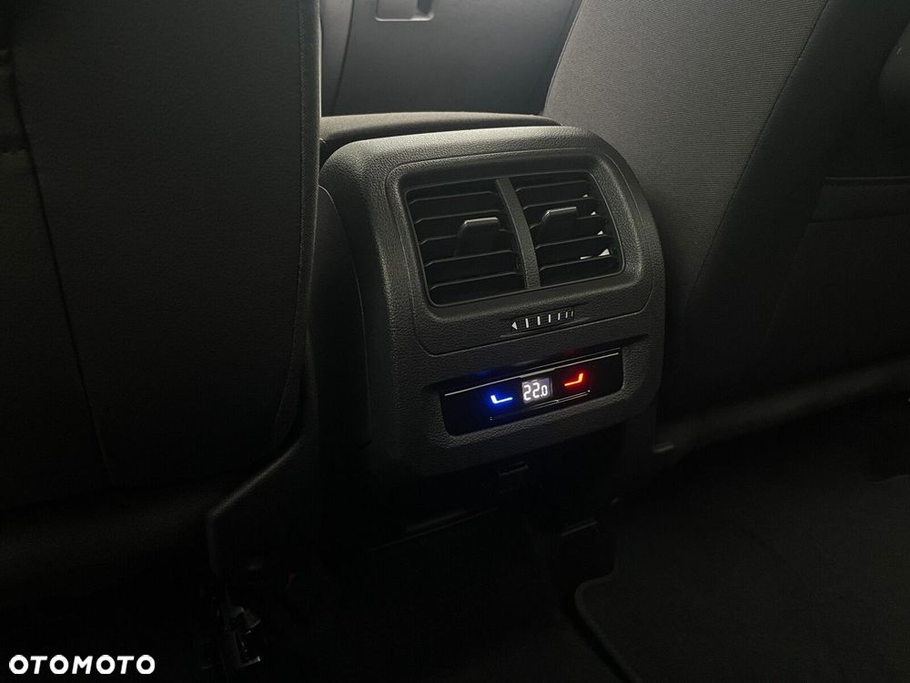 Volkswagen Touran 1.5 TSI EVO Comfortline Plus DSG - 27