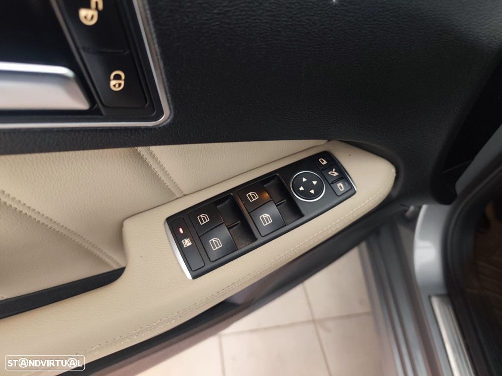 Mercedes-Benz E 250 BlueTEC Avantgarde Auto. - 14