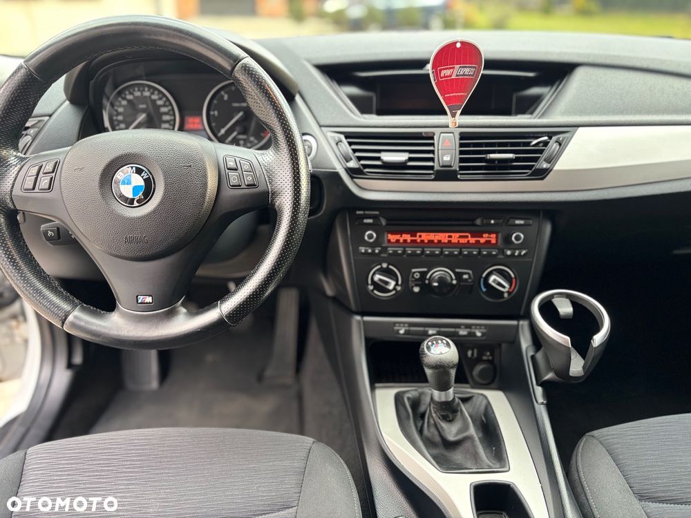 BMW X1 sDrive16d Sport Line - 37