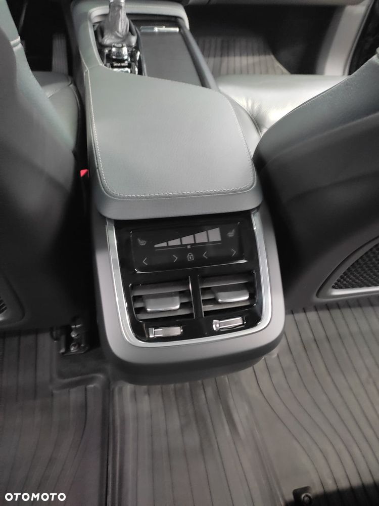 Volvo XC 90 T6 AWD Inscription 7os - 23