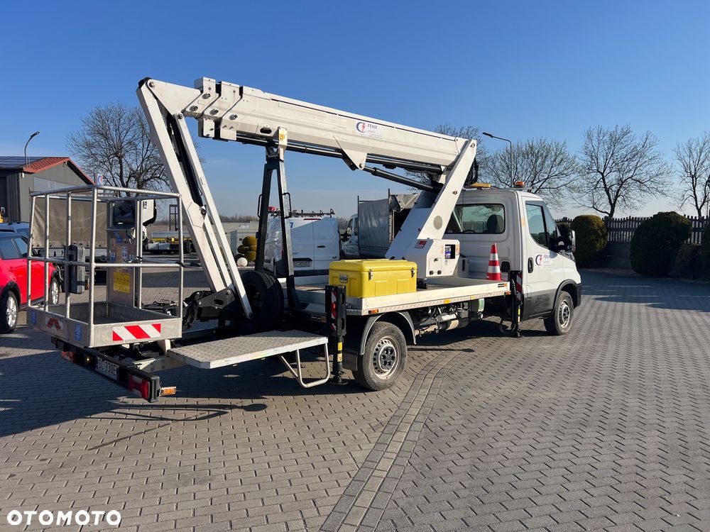 Iveco OIL&STEEL Scorpion 2112J - 6