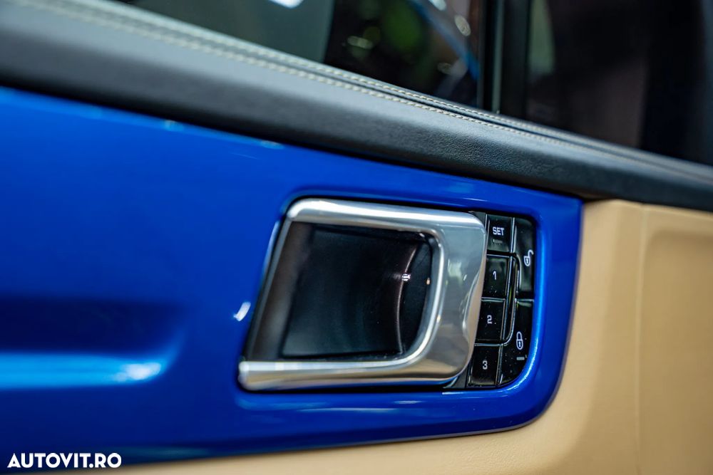 Porsche Cayenne Turbo - 10