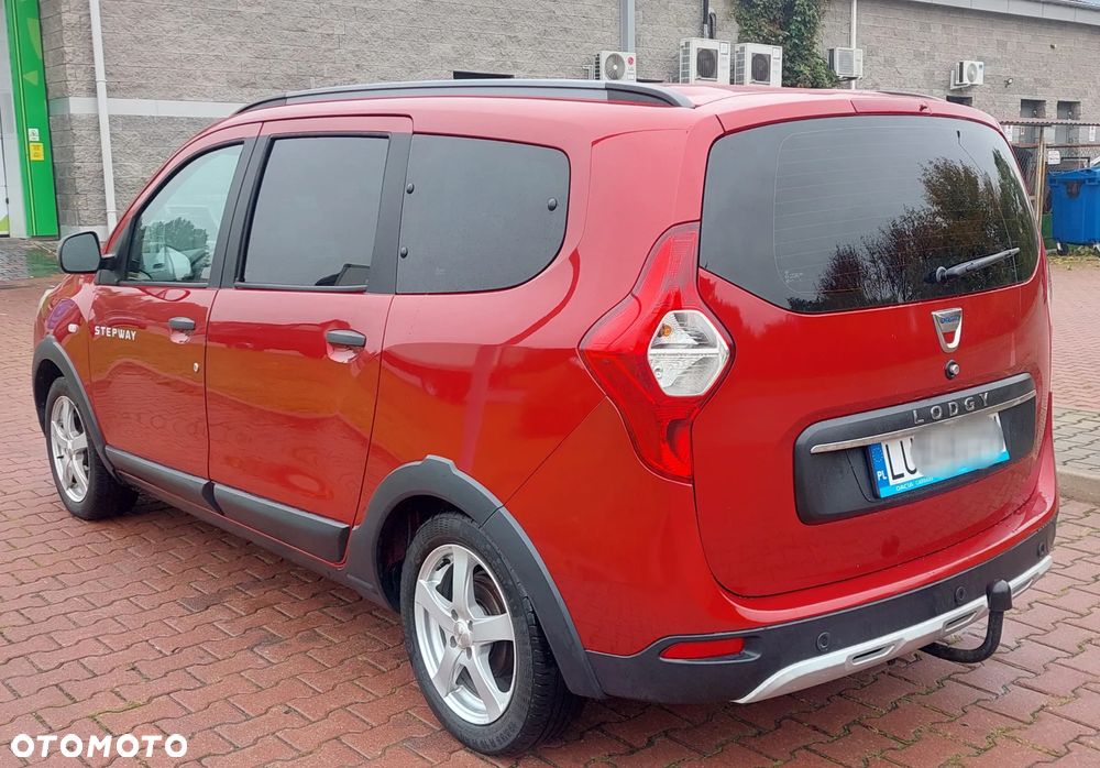 Dacia Lodgy 1.3 TCe Stepway S&S - 10