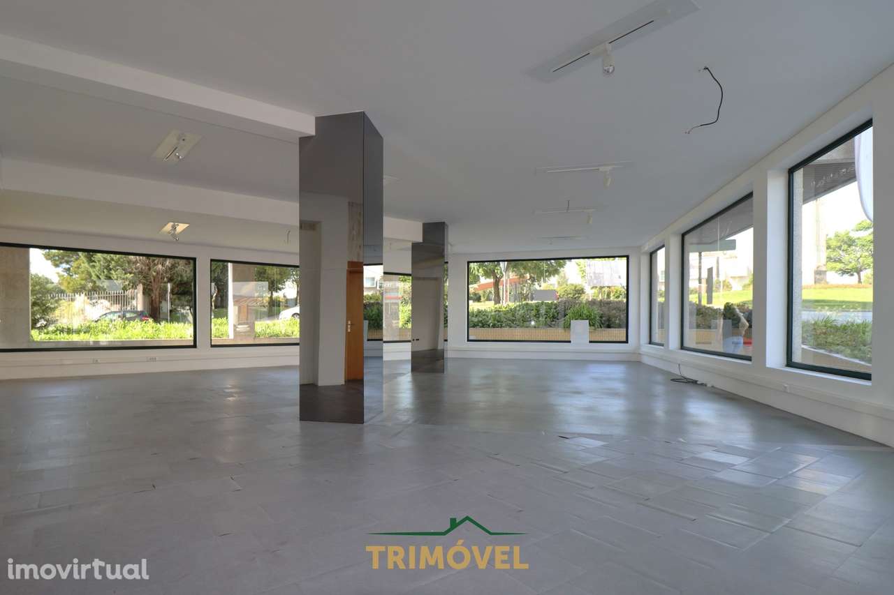 Loja  Arrendamento em Oliveira de Azeméis, Santiago de Riba-Ul, Ul, Ma - Grande imagem: 5/12