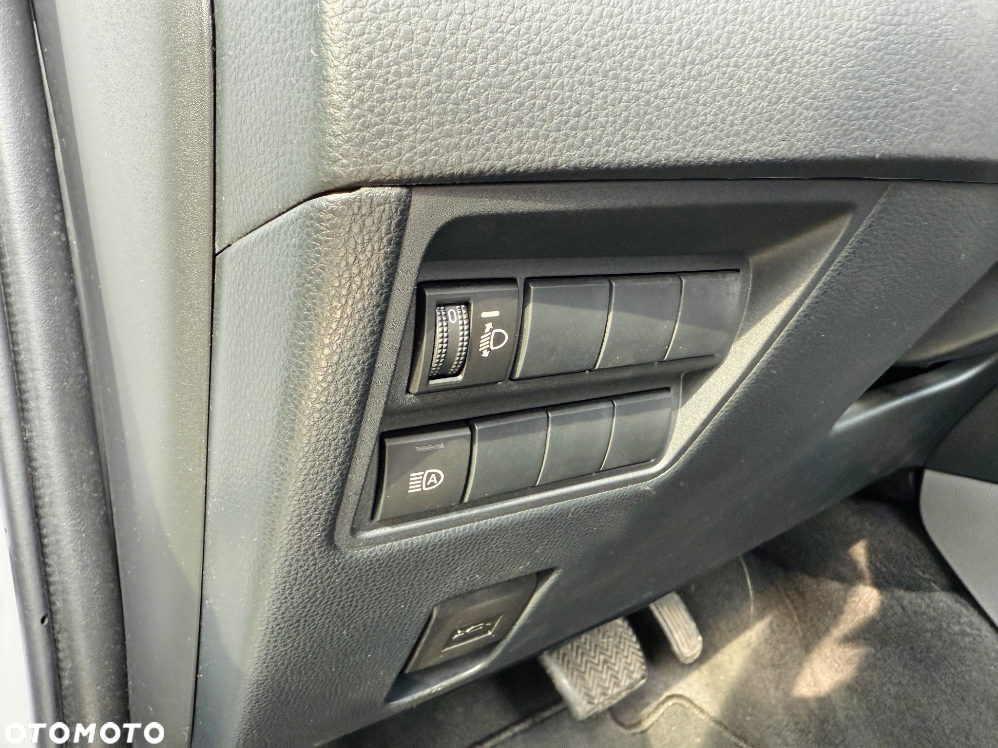 Toyota Yaris Hybrid 1.5 Active - 16