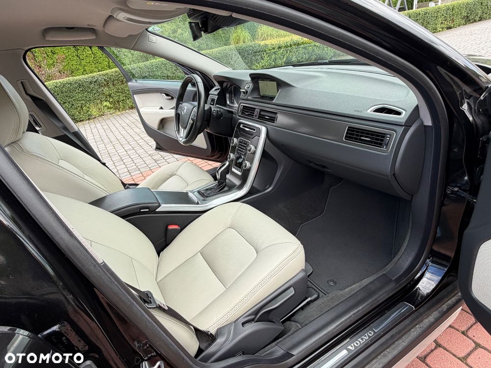 Volvo XC 70 D4 Geartronic Momentum - 27