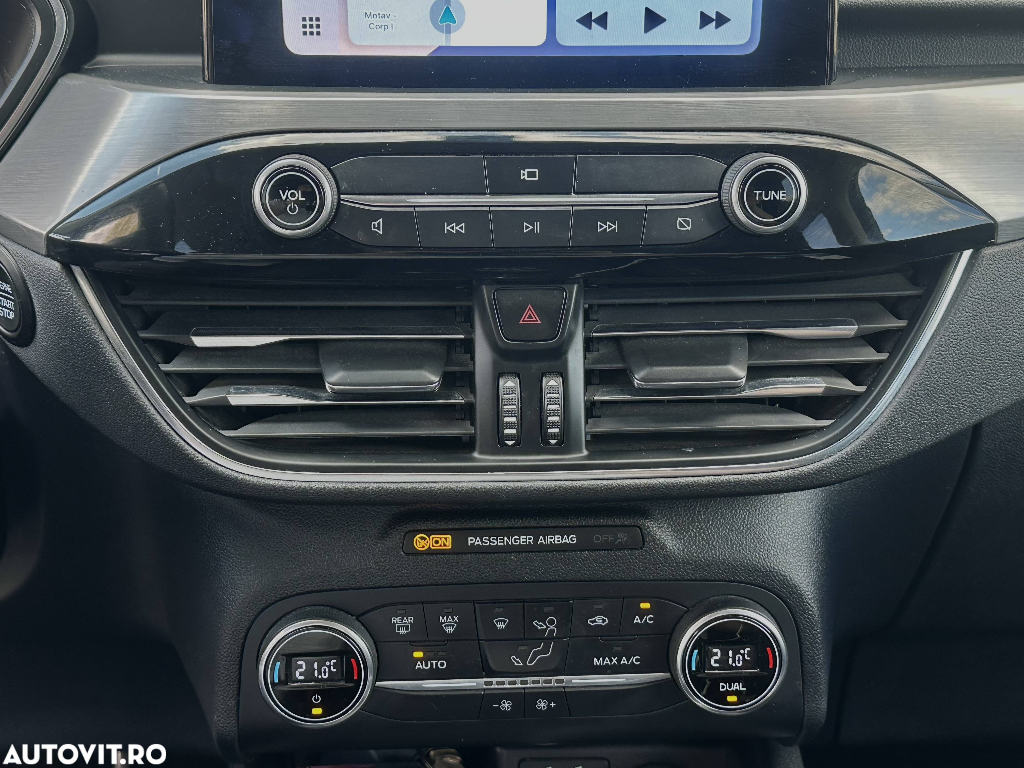 Ford Kuga 1.5 EcoBoost FWD Titanium - 22