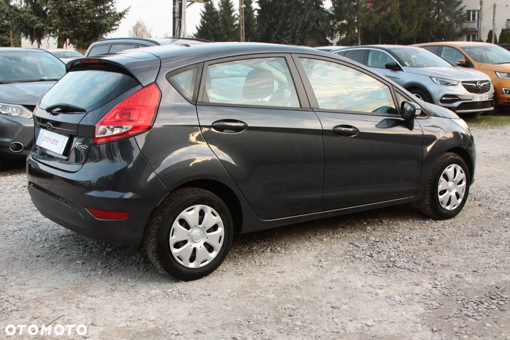 Ford Fiesta 1.25 Trend - 12