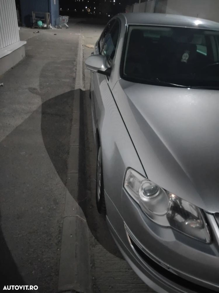 Volkswagen Passat 1.8 TSI Trendline - 11