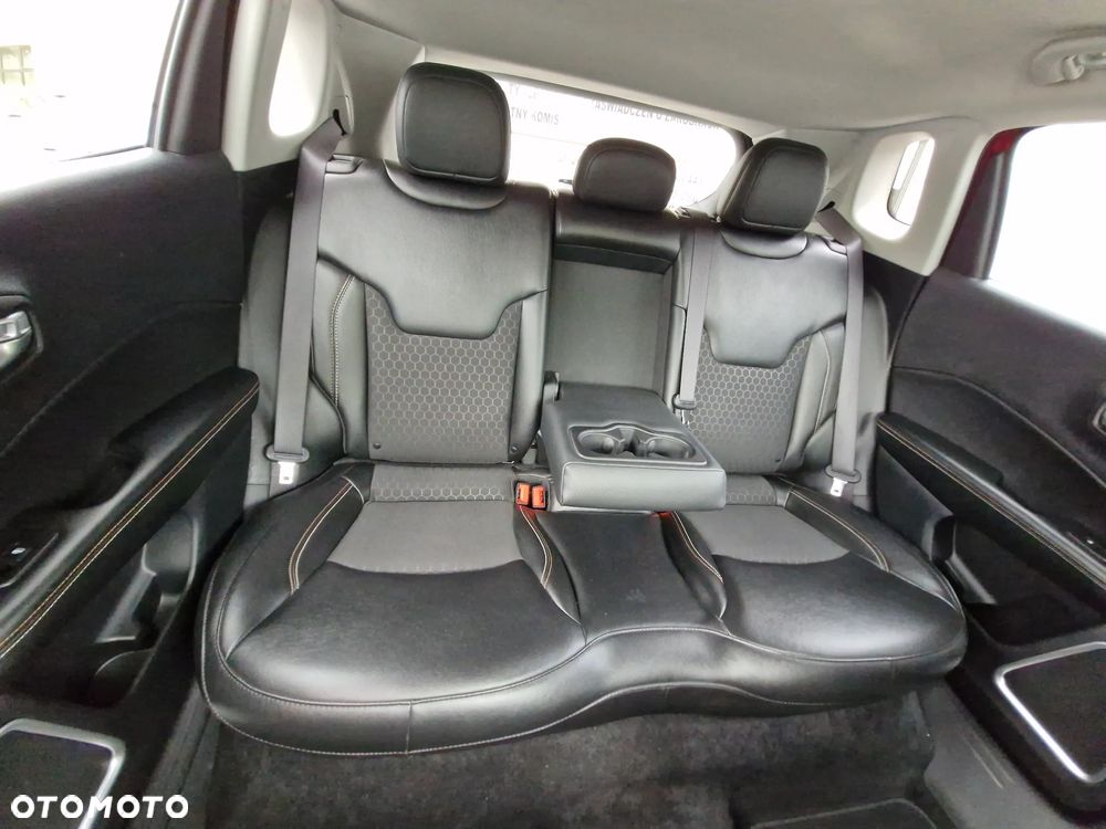 Jeep Compass 2.4I 4x4 Automatik Limited - 22