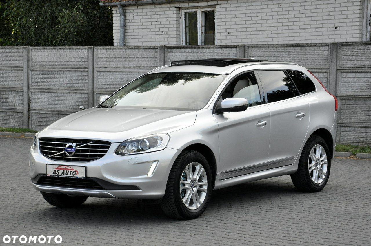 Volvo XC 60 T5 AWD Momentum - 26