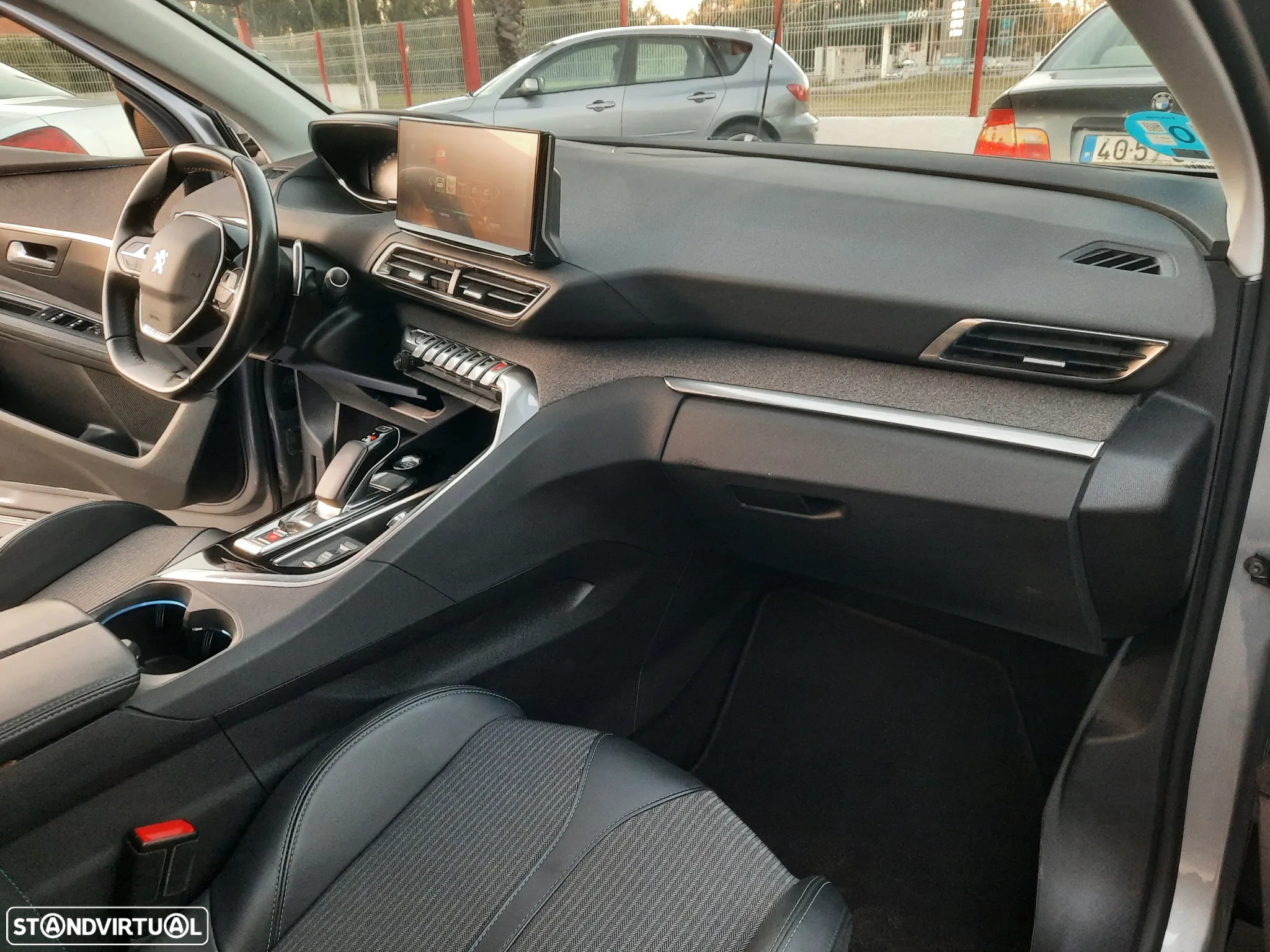 Peugeot 3008 1.6 Hybrid Allure Pack e-EAT8 - 32