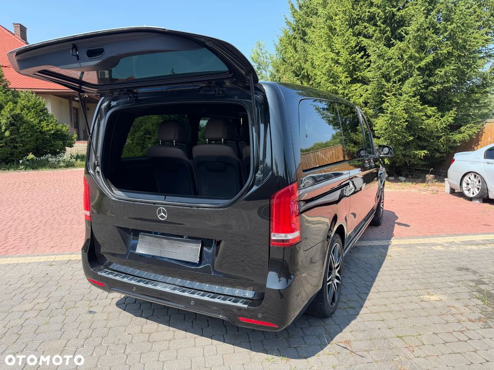 Mercedes-Benz Klasa V 300 d extralang 4Matic 9G-TRONIC Exclusive - 33