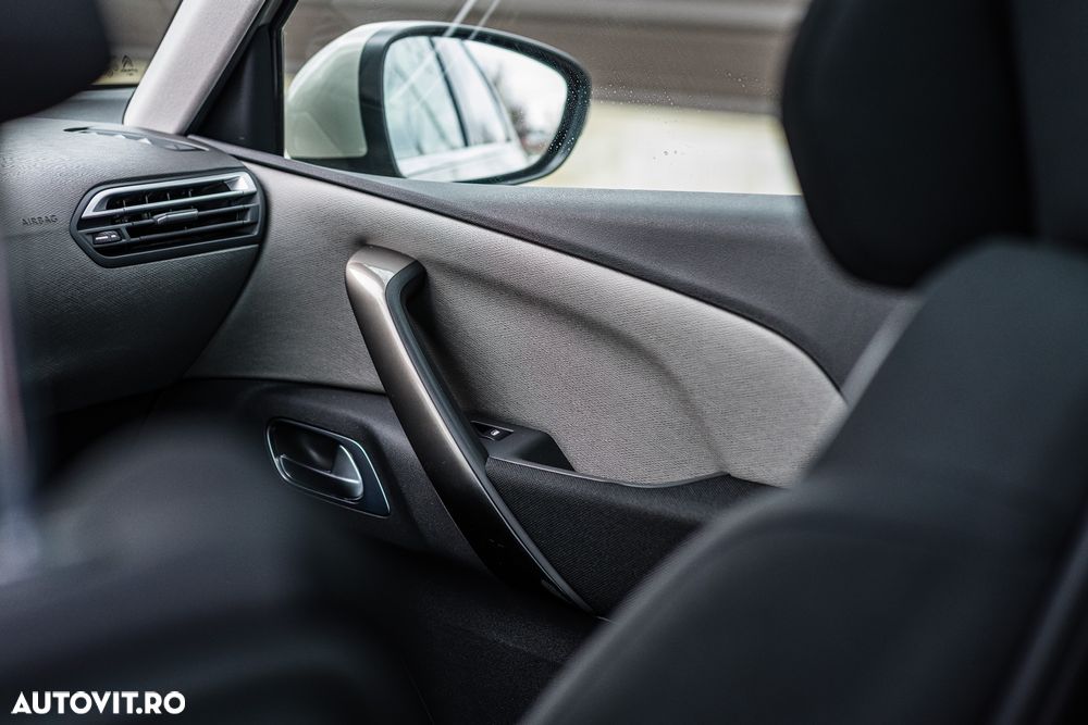 Citroën C4 Space Tourer PureTech 130 Stop&Start EAT8 SHINE - 12