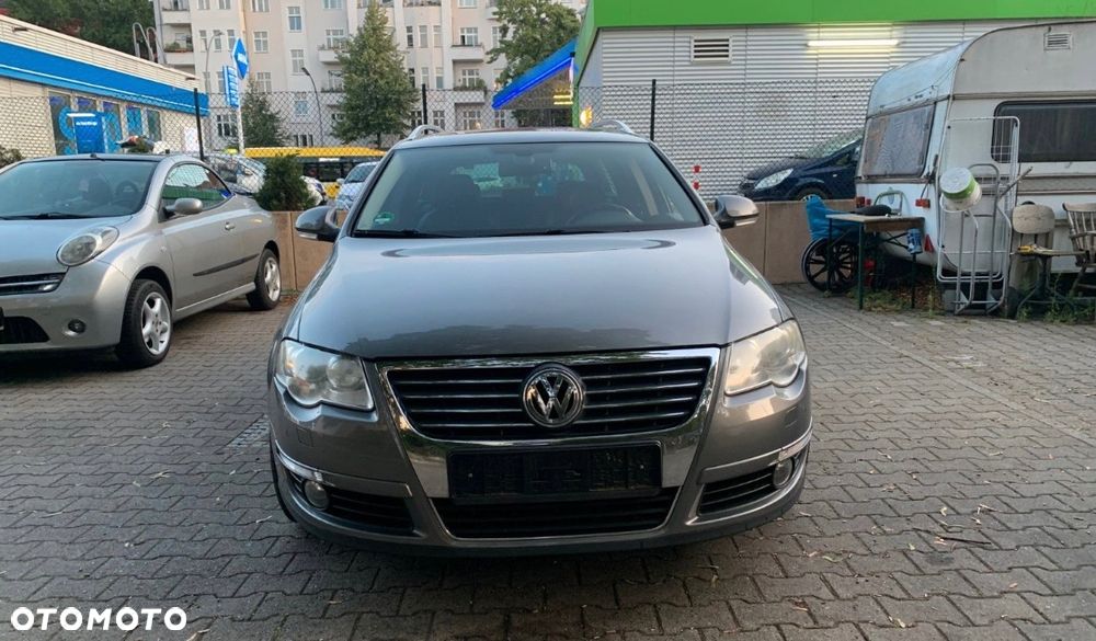 Volkswagen Passat 1.8 TSI Highline - 1