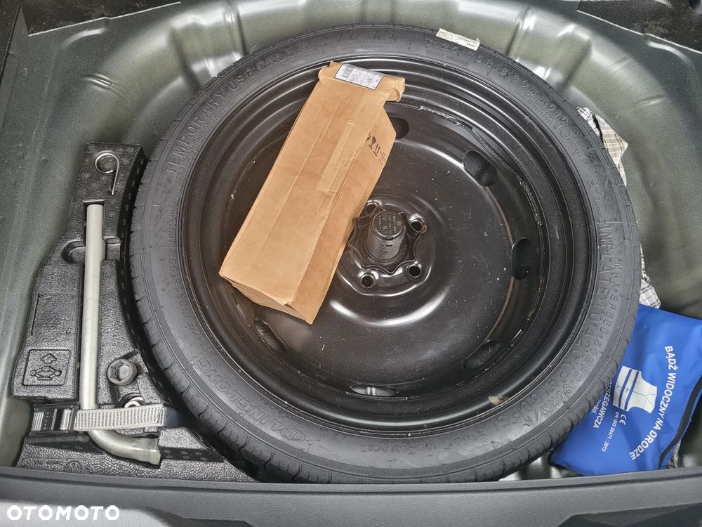 Volkswagen T-Roc - 15