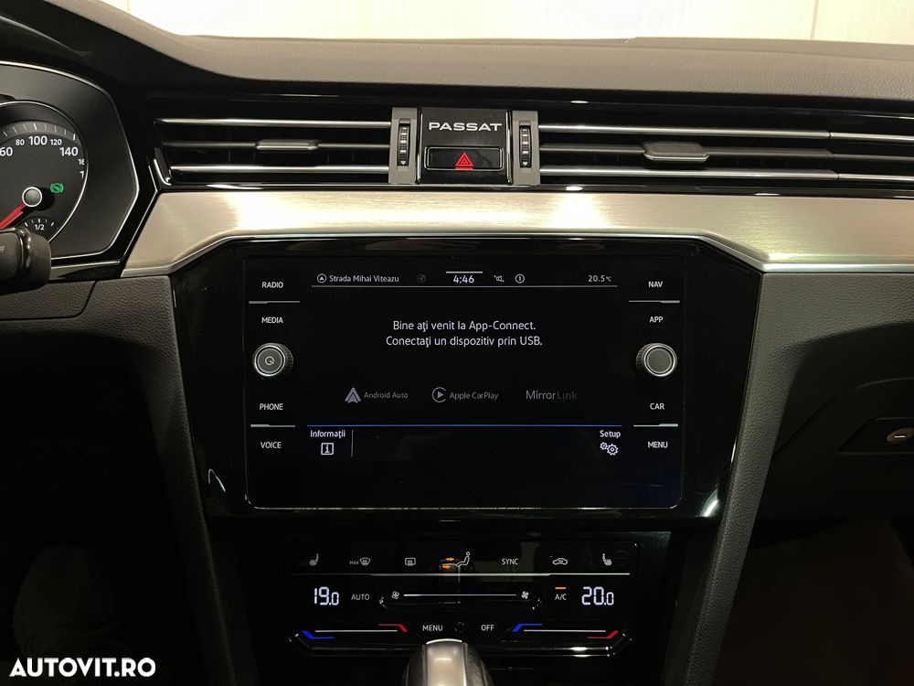 Volkswagen Passat 2.0 TDI DSG Highline - 16