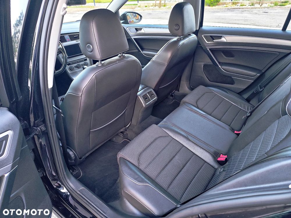 Volkswagen Golf 2.0 TDI DSG Sound - 15