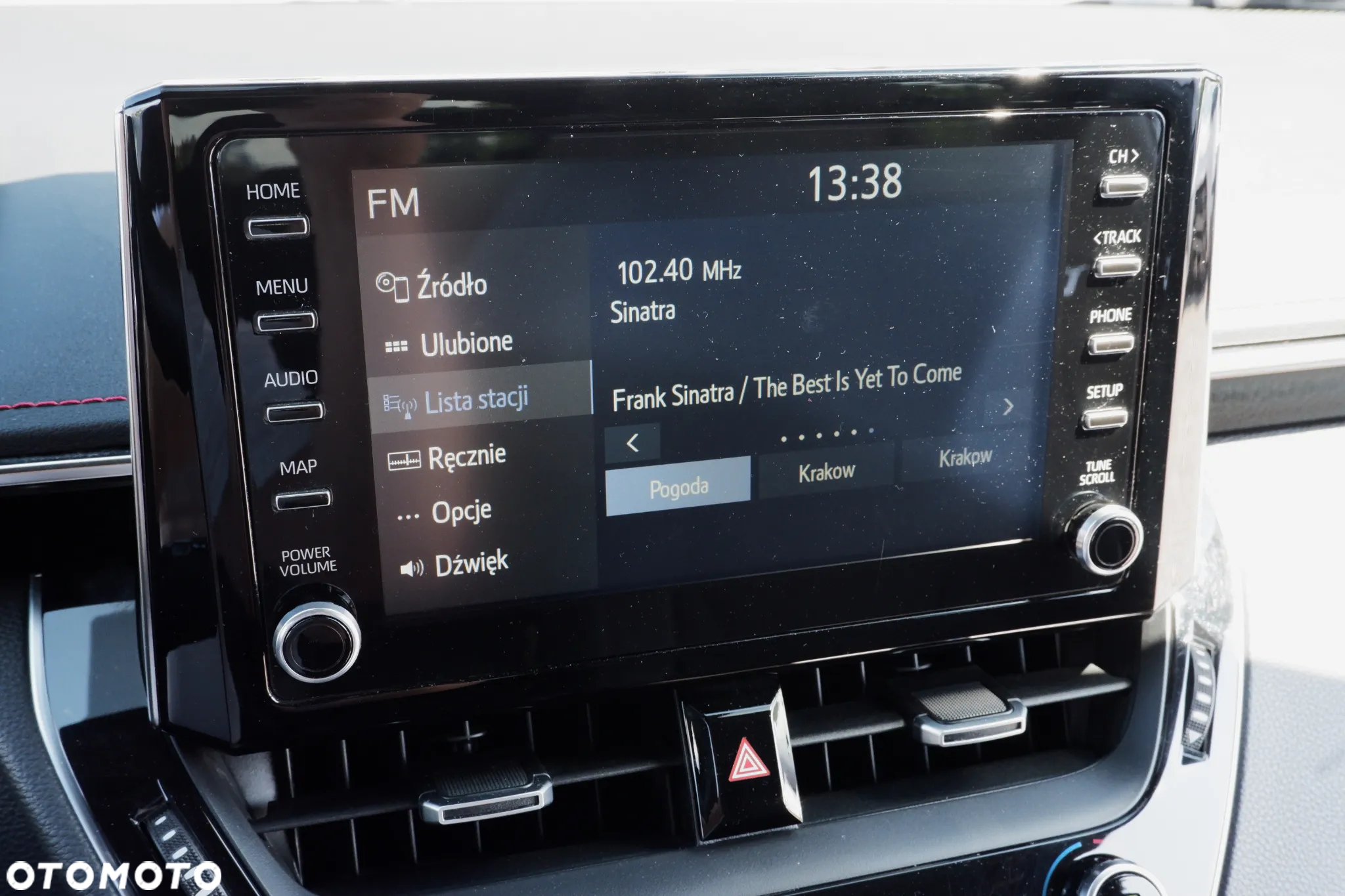 Toyota Corolla 2.0 Hybrid Executive - 19