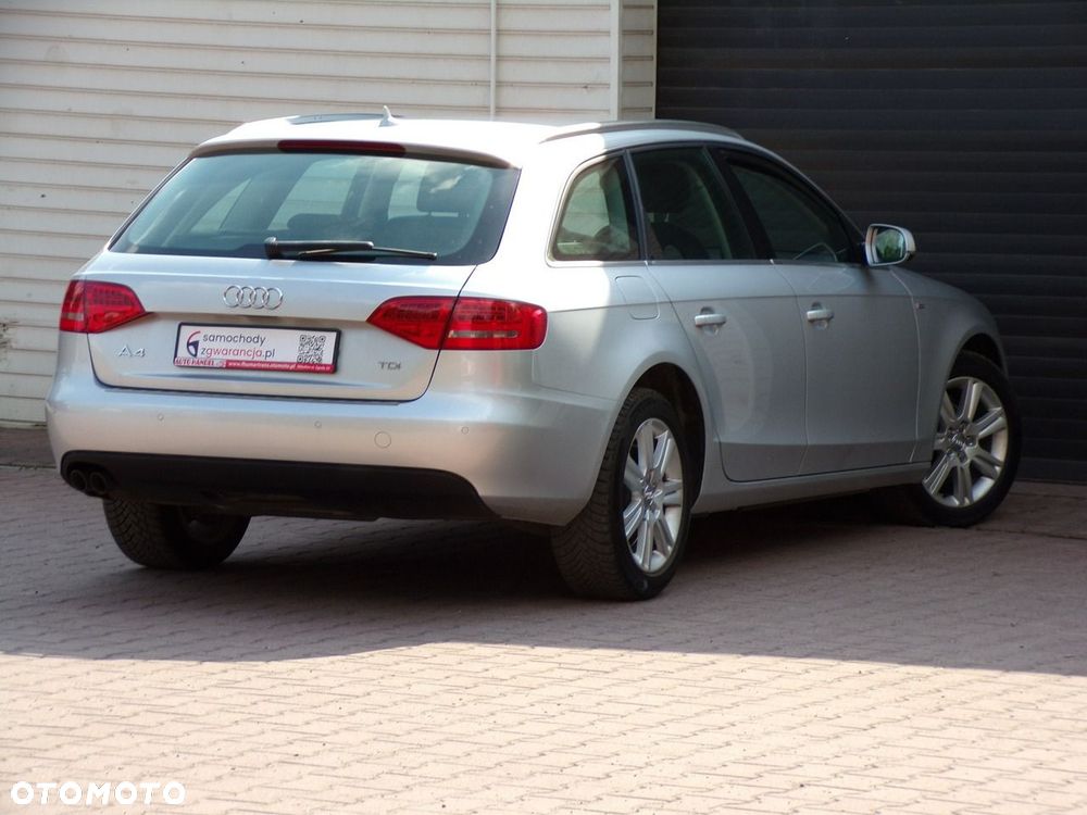 Audi A4 Avant - 15