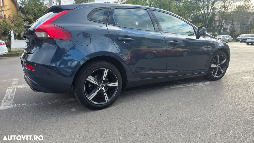 Volvo V40 D2 Kinetic - 3