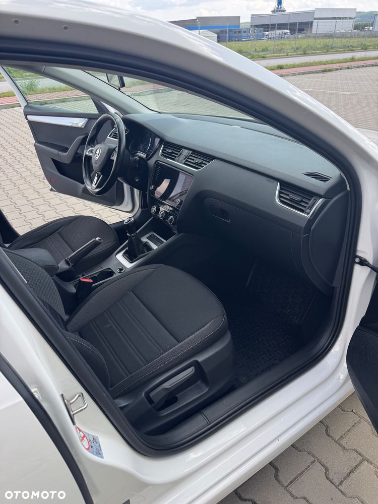 Skoda Octavia 1.5 TSI ACT Ambition - 11
