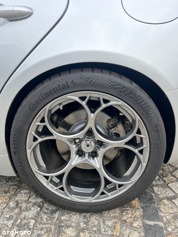 Alfa Romeo Giulia 2.0 Turbo 16V AT8 Veloce Ti - 17